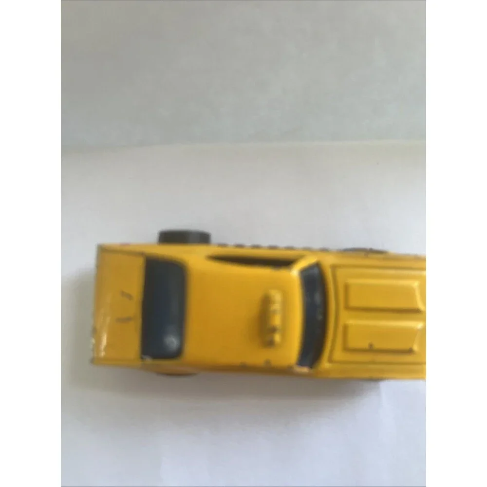 Vintage  Hot Wheels Redline Maxi Taxi OLDS 442.  USA And Canada